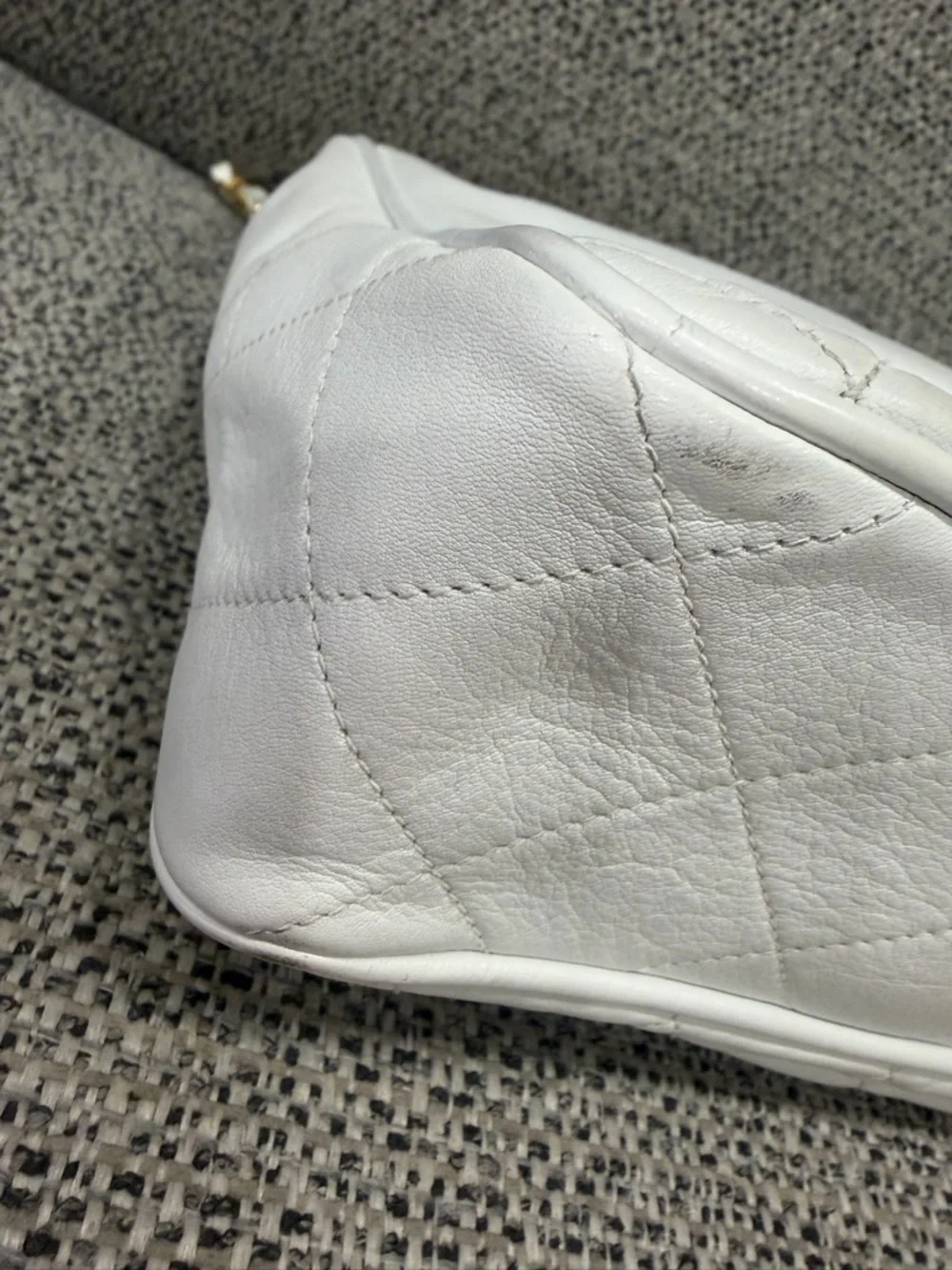 Chanel Vintage Lambskin Quilted Shoulder Bag white-